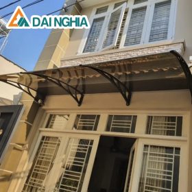 Ưu điểm và nhược điểm khi sử dụng tấm Poly dày 2.2mm