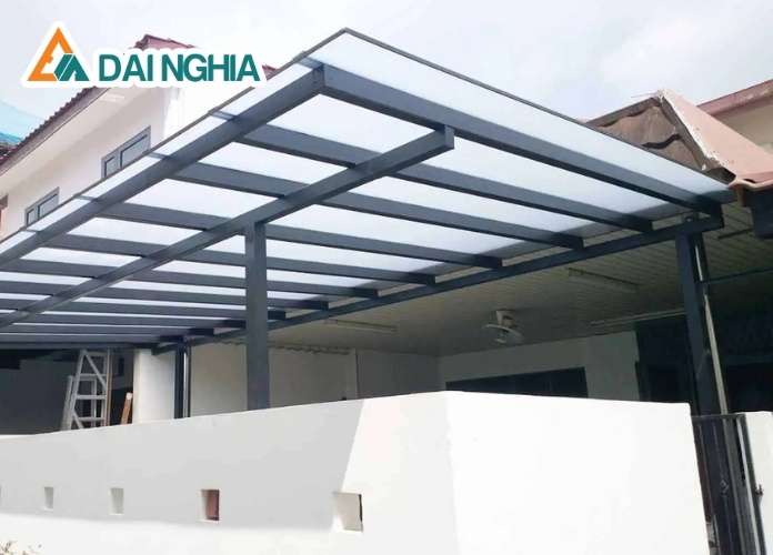 Báo giá tấm Poly đặc 2.4mm màu trắng sữa