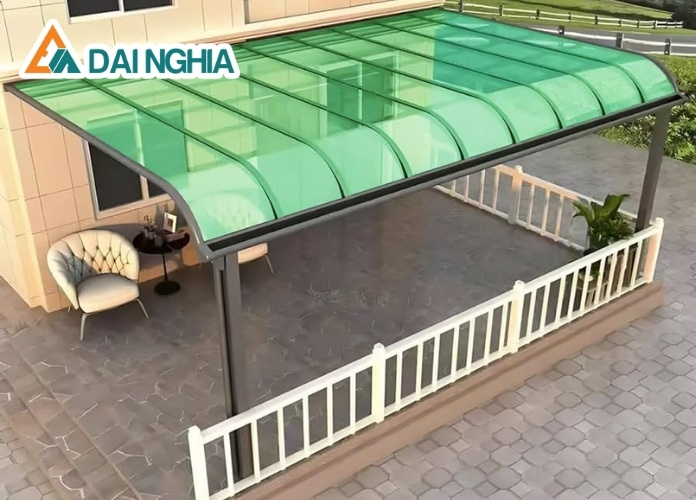 Báo giá tấm Poly đặc 2.4mm xanh lá