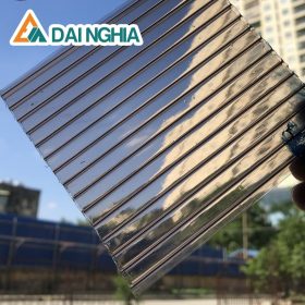 Tấm Poly rỗng 4mm màu trà là gì?