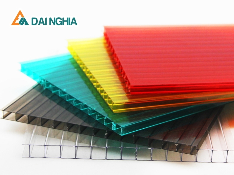 Báo giá tấm Poly rỗng 5mm đỏ