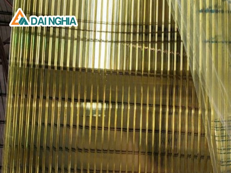 Báo giá tấm Poly rỗng 5mm vàng