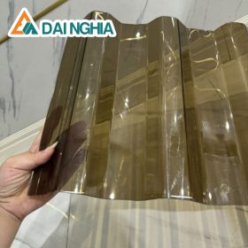 Tấm Poly sóng 0.6mm trà là gì?