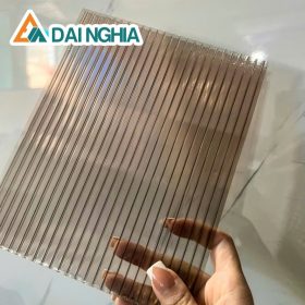 Ưu điểm vượt trội của tấm Poly rỗng 6mm trà