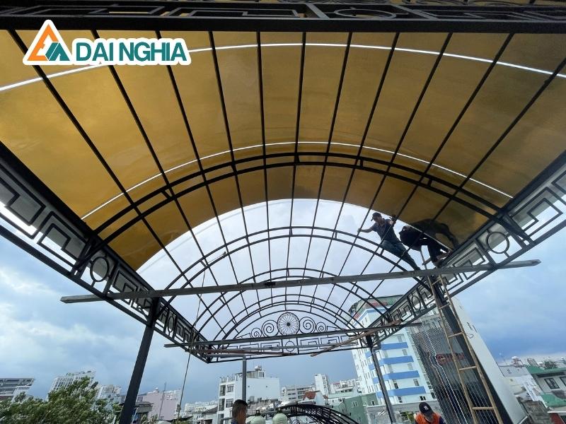 Dịch Vụ Thi Công Tấm Polycarbonate Uy Tín Tại Đại Nghĩa Home