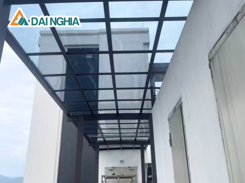 Lưu Ý Khi Lắp Đặt Tấm Chống UV