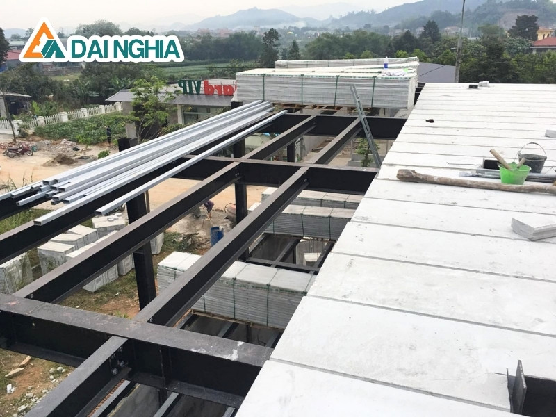 So Sánh Chi Phí: Sàn EPS vs Sàn Bê Tông Truyền Thống