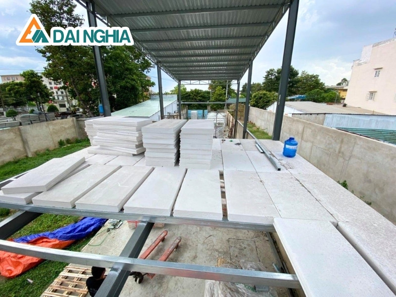 Tại Sao Sàn Bê Tông Nhẹ Dễ Thấm Hơn Sàn Đổ Tại Chỗ?