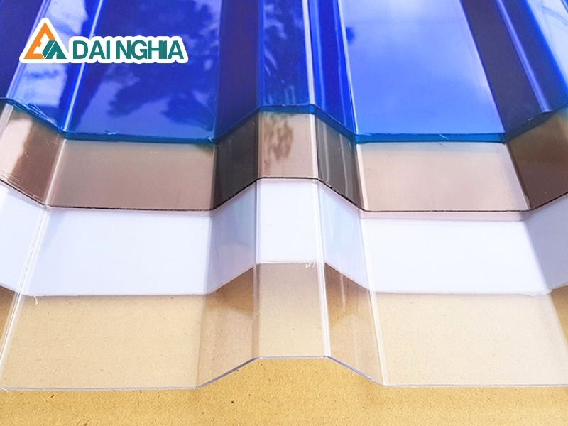 Tấm Poly Sóng – Lắp Nhanh Trên Mái Tôn Cũ Không Cần Gia Cố Khung