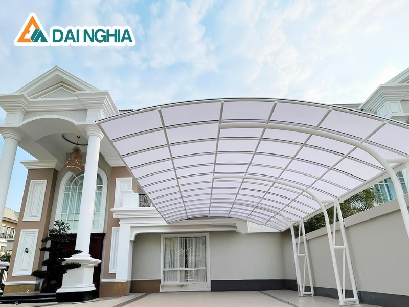 Thiết Kế Mái Che Poly Cho Biệt Thự