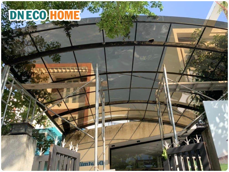 Báo giá thi công mái che trước nhà tham khảo