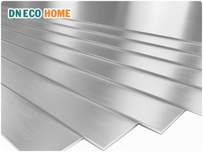 Đặc điểm và chất liệu tấm Inox 201 ốp tường trang trí