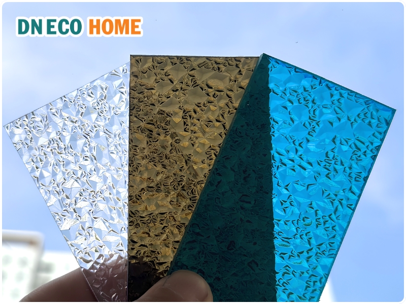 Bảng giá tấm Poly đặc 2.7mm trong sần bảo hành lên tới 10 năm