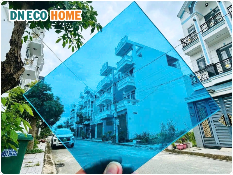 Tấm Poly đặc 6mm xanh biển là gì?