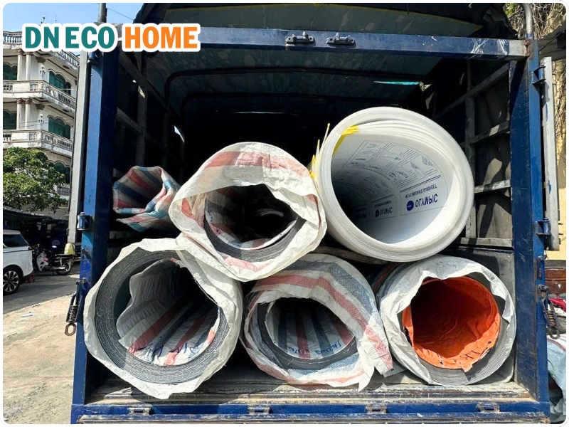 Tính năng nổi bật của tấm Poly đặc 2.7mm trà sần