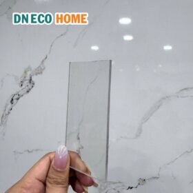 Tính năng nổi bật của tấm Poly đặc 4.9mm trắng trong