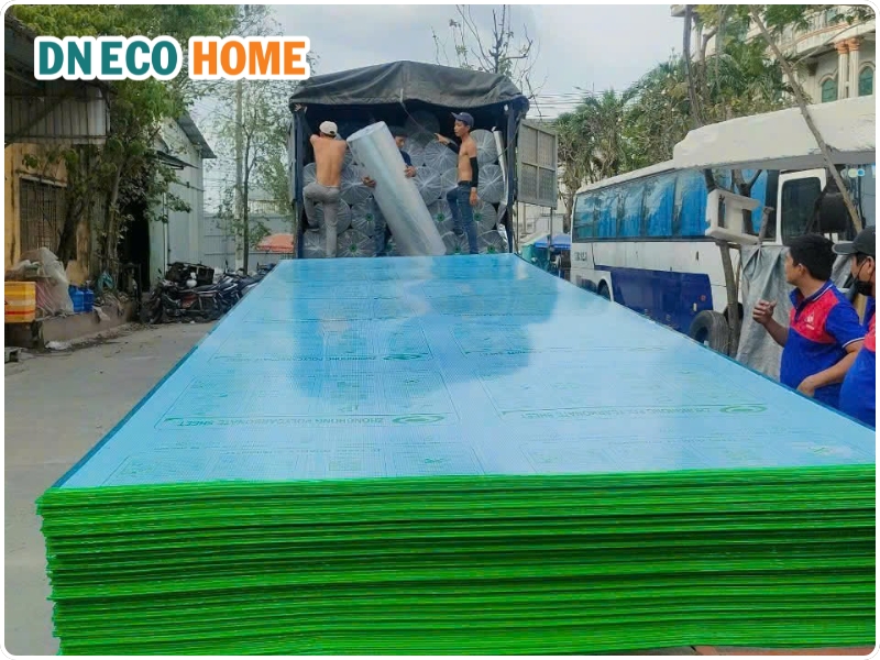 Ưu điểm của tấm Poly đặc 6mm xanh biển