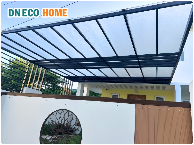 Ưu điểm nổi bật của tấm nhựa Poly lấy sáng
