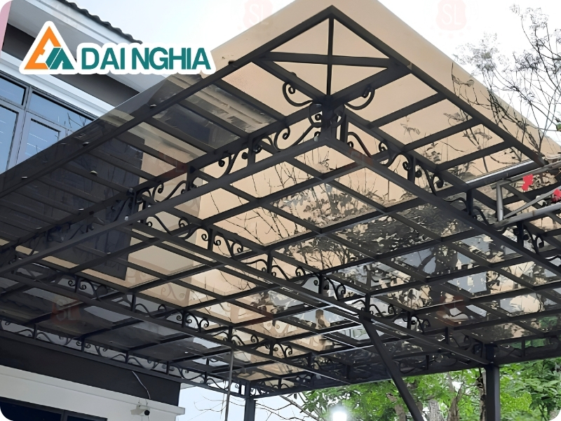 Các ứng dụng phổ biến của tấm Poly màu trà